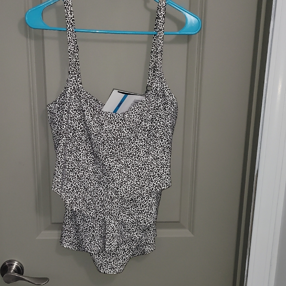 Leopard Print Swimsuit Top